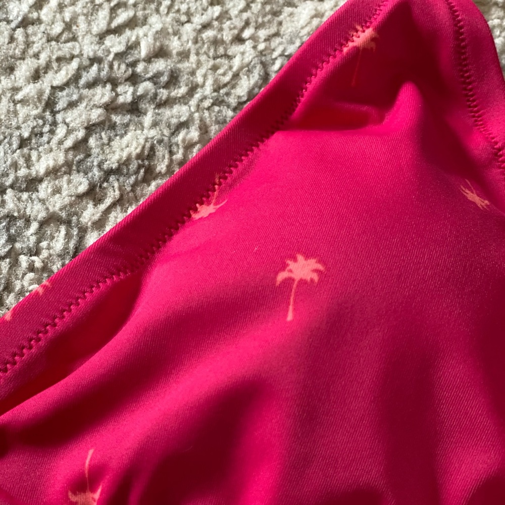 Bikini - Picture 2 of 6
